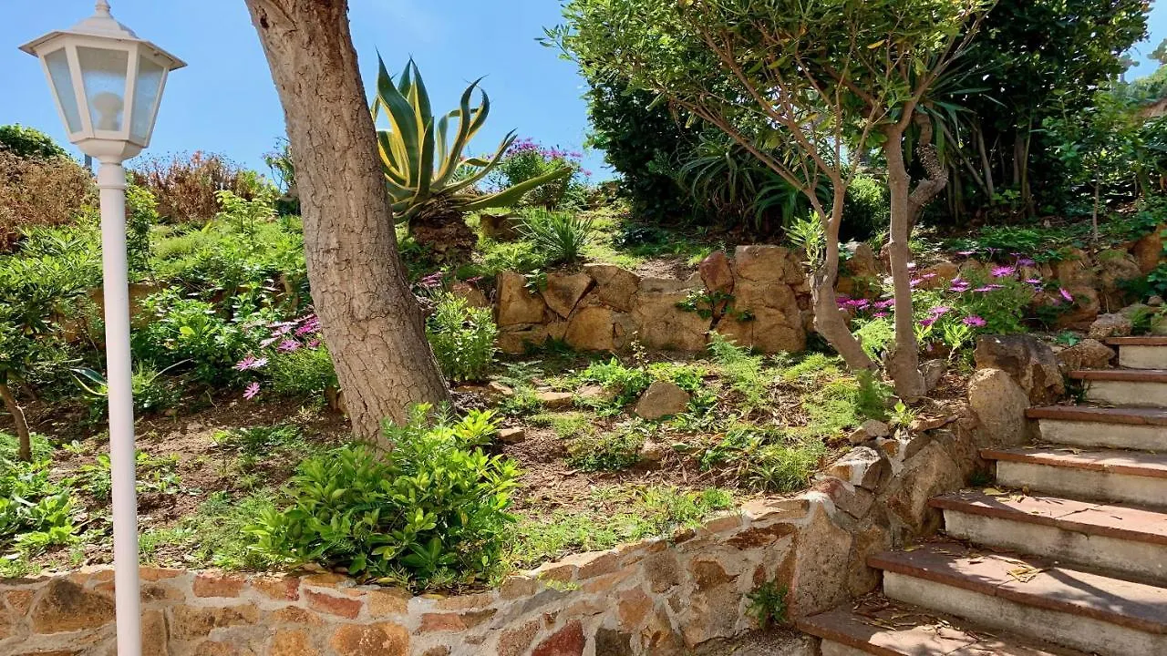 ⭑ Terrace + Sea Views + Private Beach. What Else? ⭑ Tossa de Mar Apartment